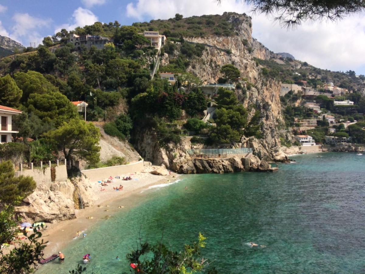 Auberge De La Croix Du Pape Èze Εξωτερικό φωτογραφία