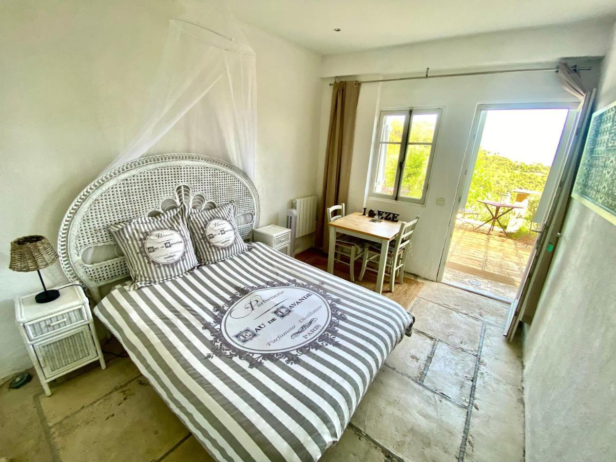 Auberge De La Croix Du Pape Èze Εξωτερικό φωτογραφία
